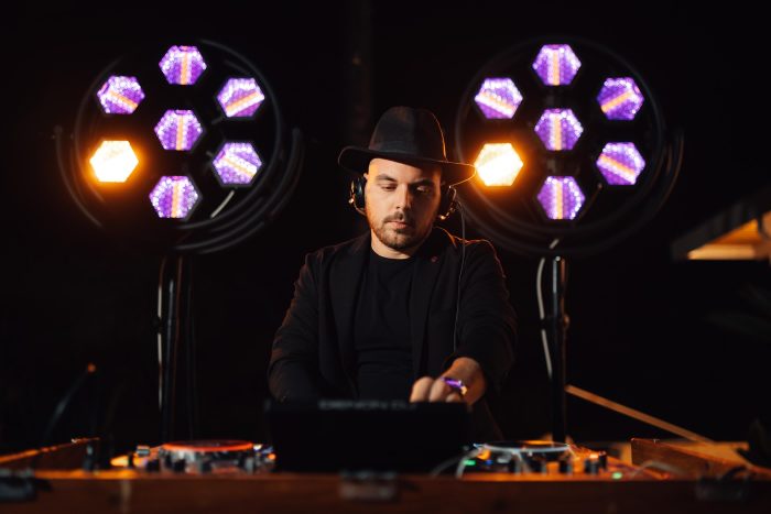 Dj set 