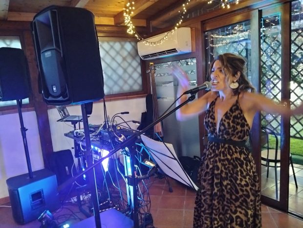 Live claudia 