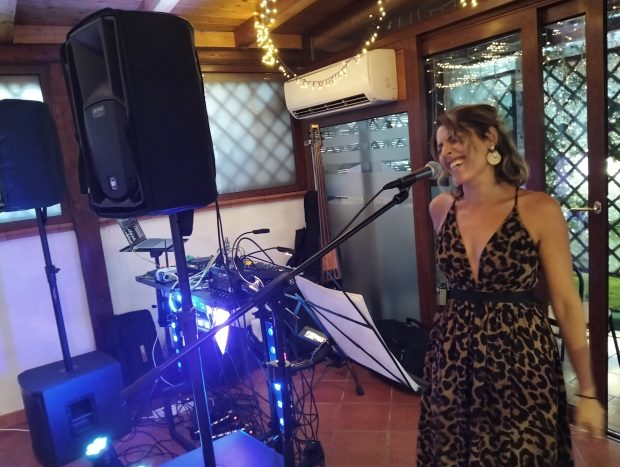 Live claudia 