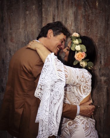 abbraccio romantico
