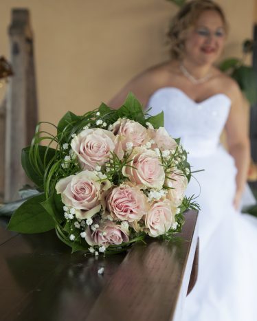 il bouquet con la sposa 