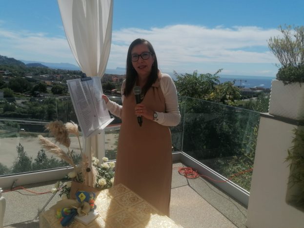 Laura Fiore Celebrante