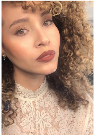 Light make up