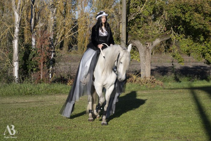 sposa a cavallo